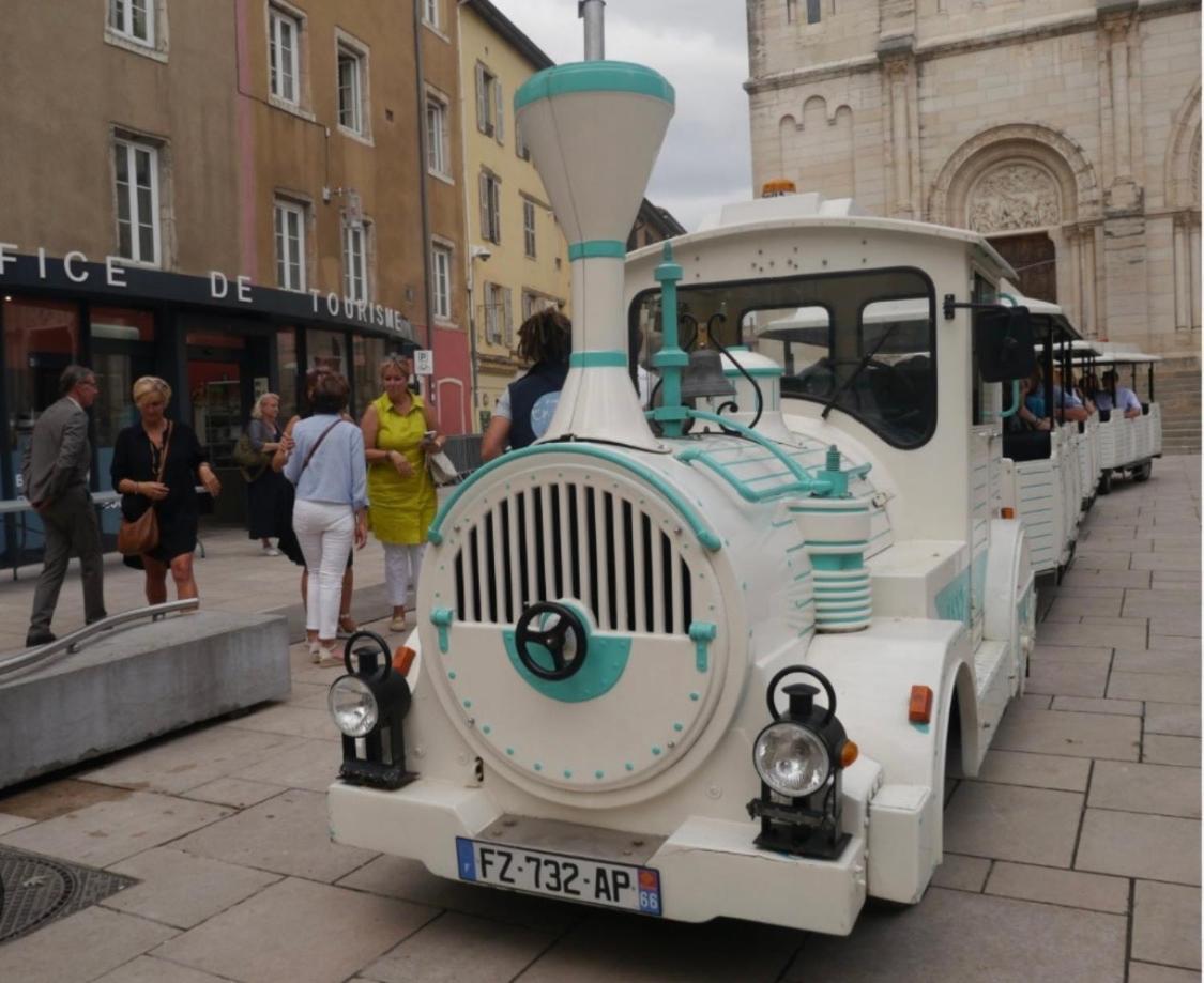 Sejour Detente Au Coeur De Macon Spa,Cine,Bouteille Offerte エクステリア 写真